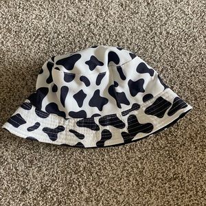 Reversible Bucket hat